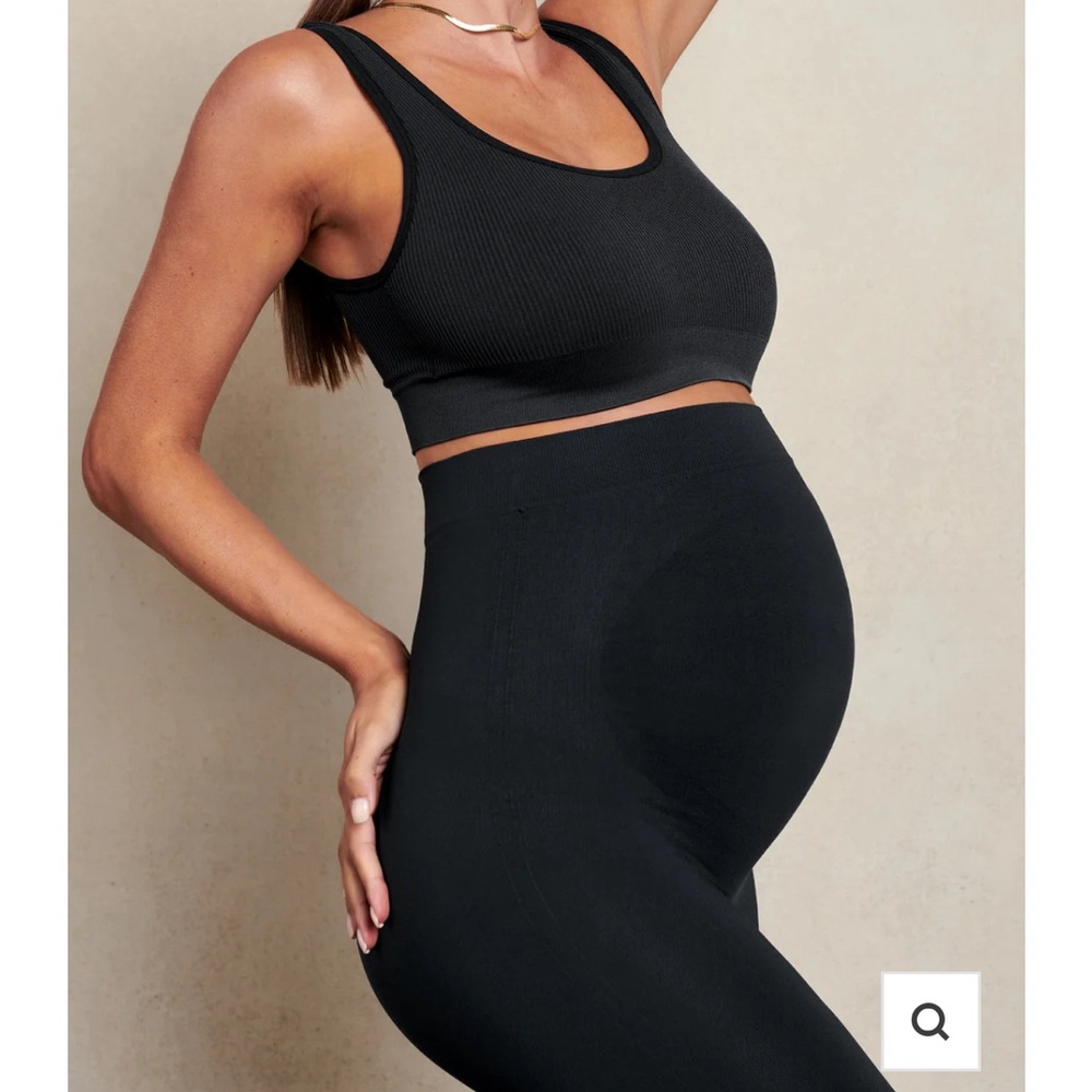 BLANQI maternity leggings.